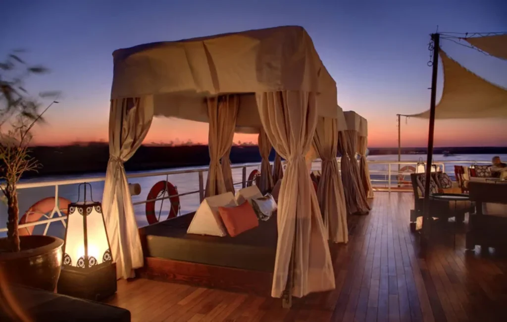 Nile cruise