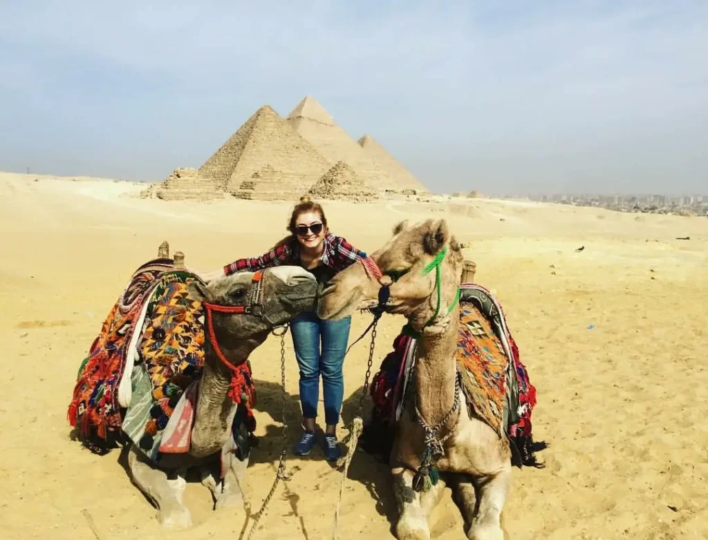 camel resting Giza Plateau