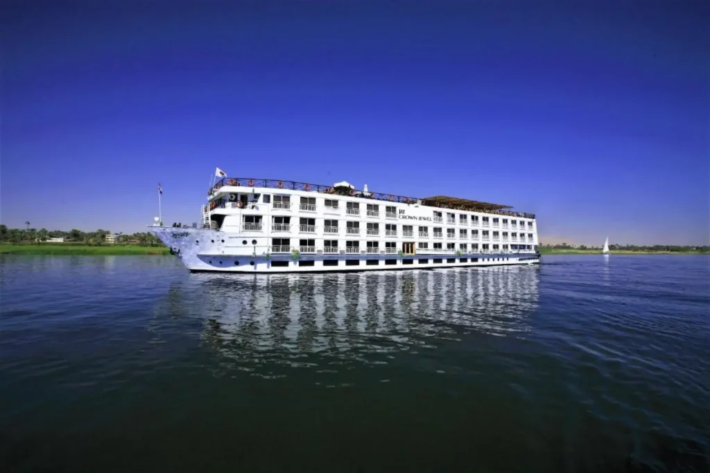 l nile cruise