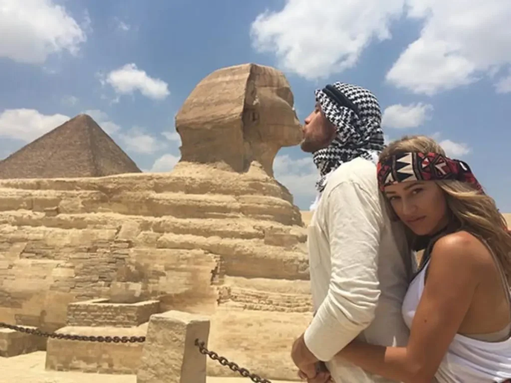 romantic dinner for two overlooking Giza Pyramids at sunset